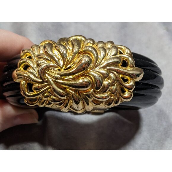 Vintage Inna Cytrine Paris Fleur Chrysanthemum Lucite And Metal Clamper Bracelet - Picture 7 of 10